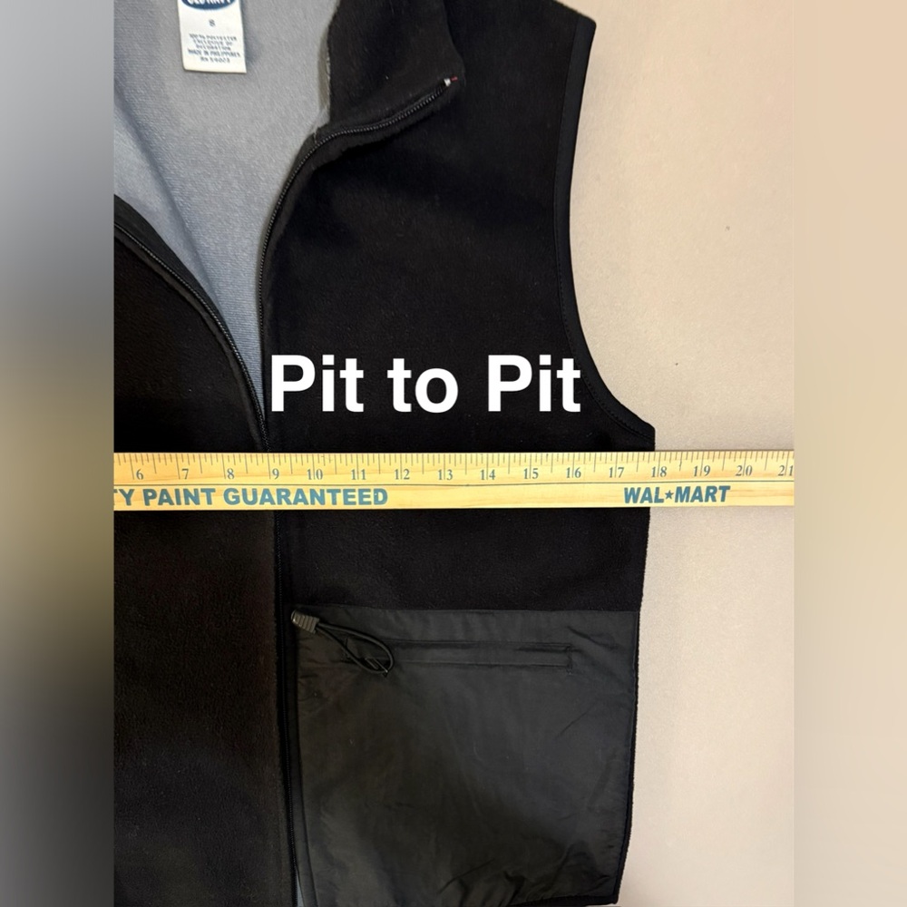 Old Navy Women's Black Vest with Pocket - Picture 8 of 10